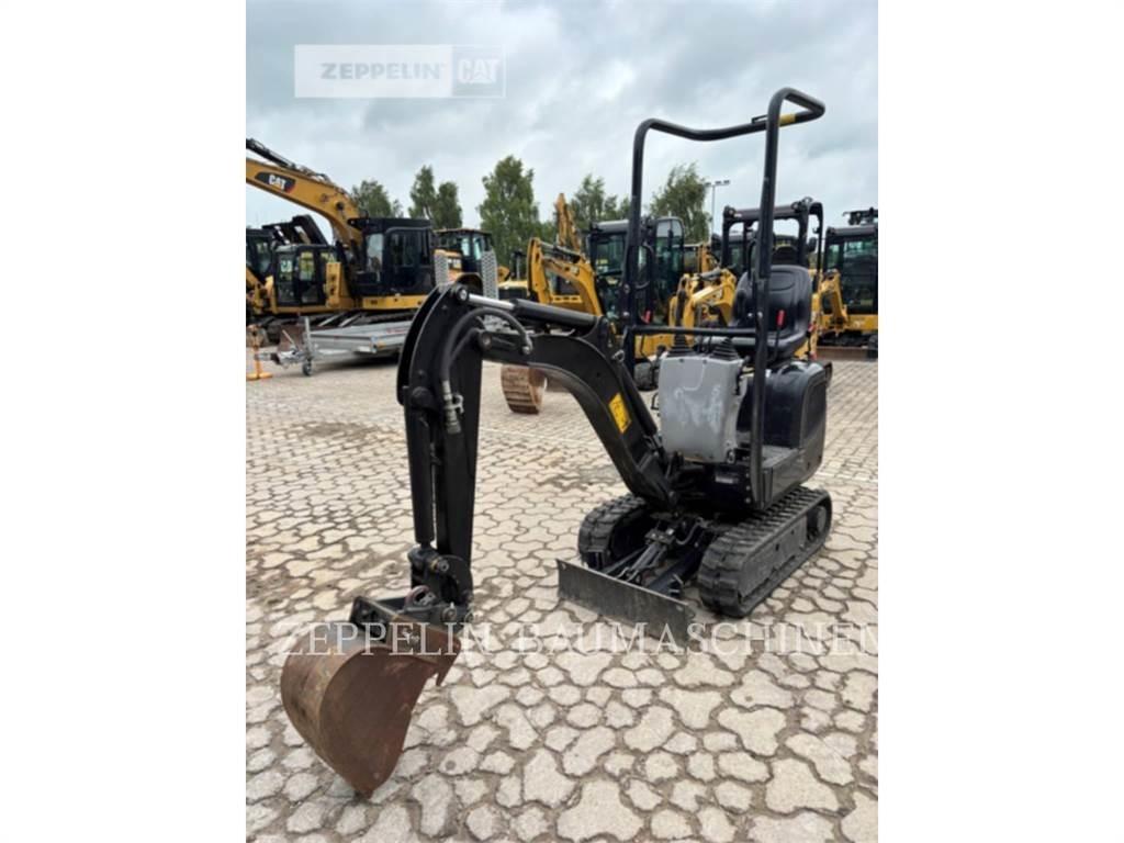 CAT 300.9D Vikšriniai ekskavatoriai