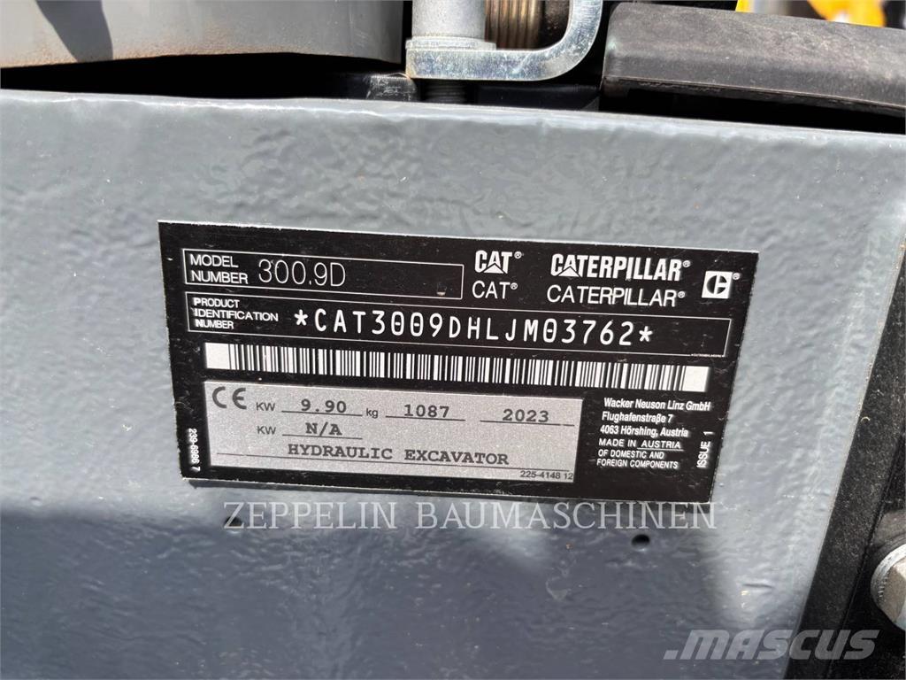 CAT 300.9D Vikšriniai ekskavatoriai