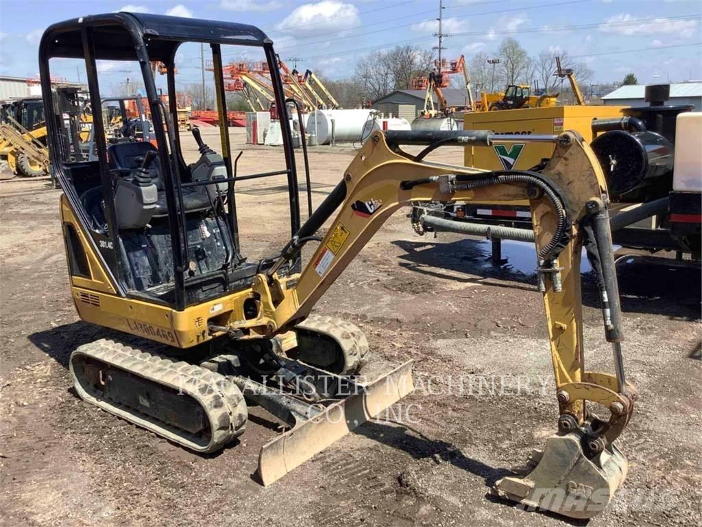 CAT 301.4C Vikšriniai ekskavatoriai