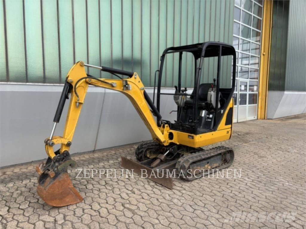 CAT 301.4C Vikšriniai ekskavatoriai