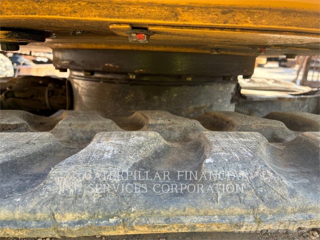 CAT 301.6-05 Vikšriniai ekskavatoriai