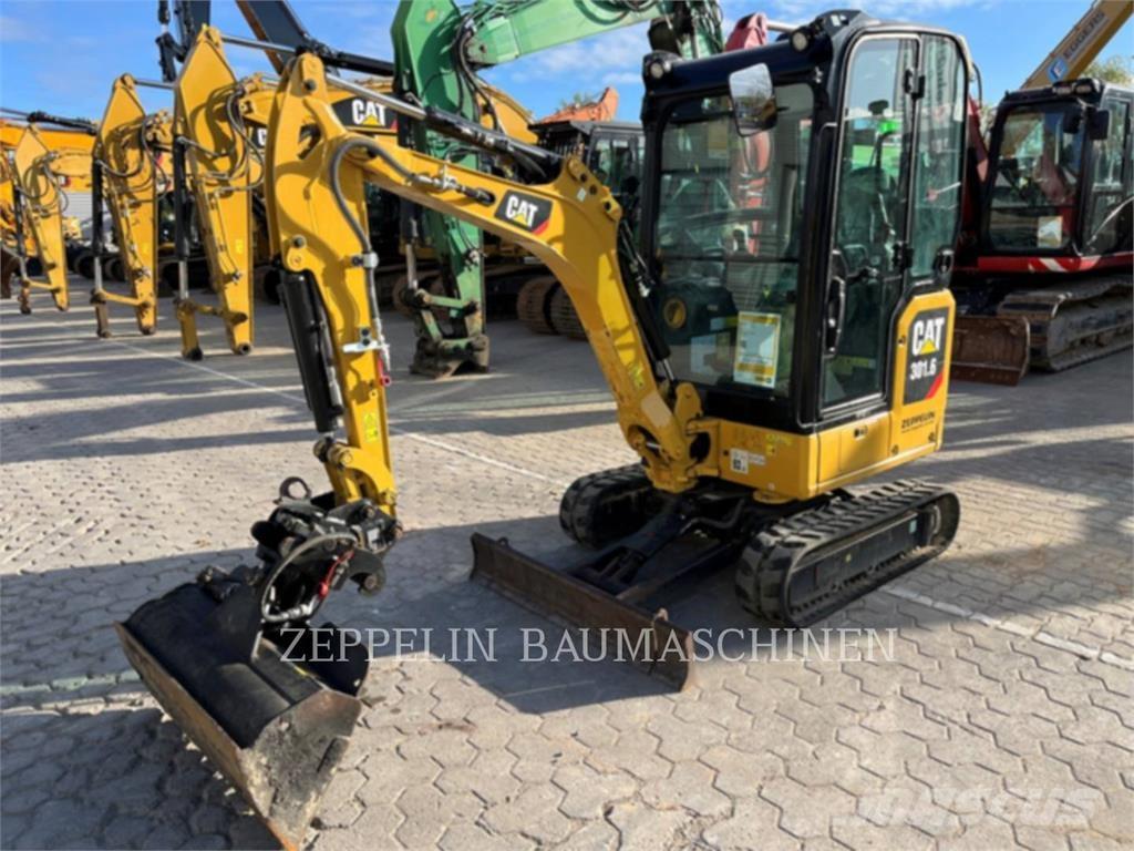 CAT 301.6-05A Vikšriniai ekskavatoriai