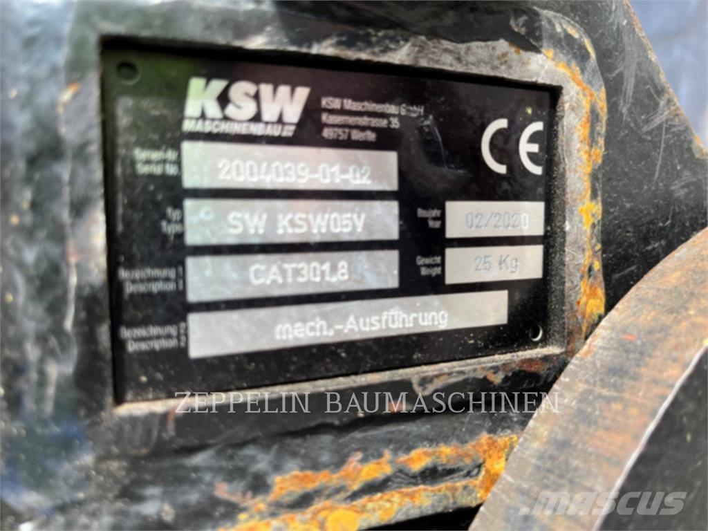 CAT 301.6-05A Vikšriniai ekskavatoriai