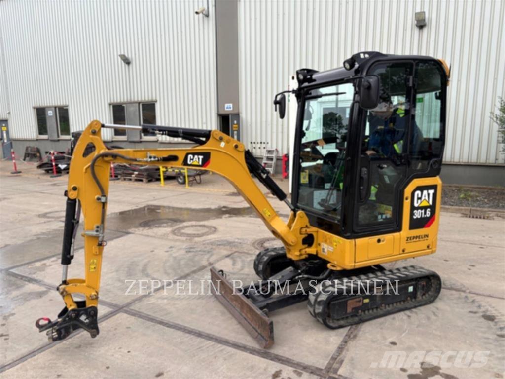 CAT 301.6-05A Vikšriniai ekskavatoriai
