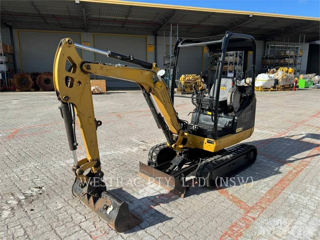 CAT 301.7D Vikšriniai ekskavatoriai