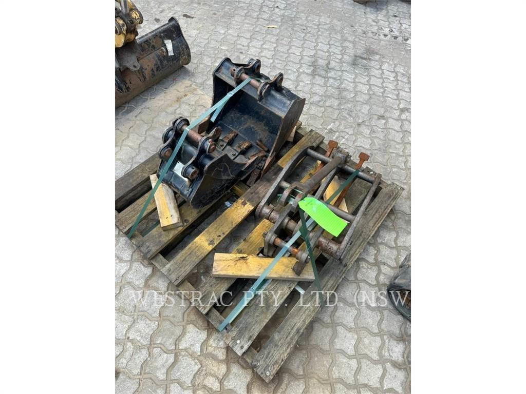 CAT 301.7D Vikšriniai ekskavatoriai