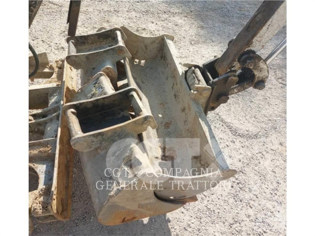 CAT 301.7D Vikšriniai ekskavatoriai