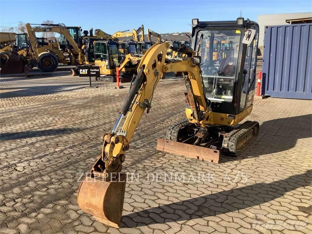 CAT 301.7D Vikšriniai ekskavatoriai
