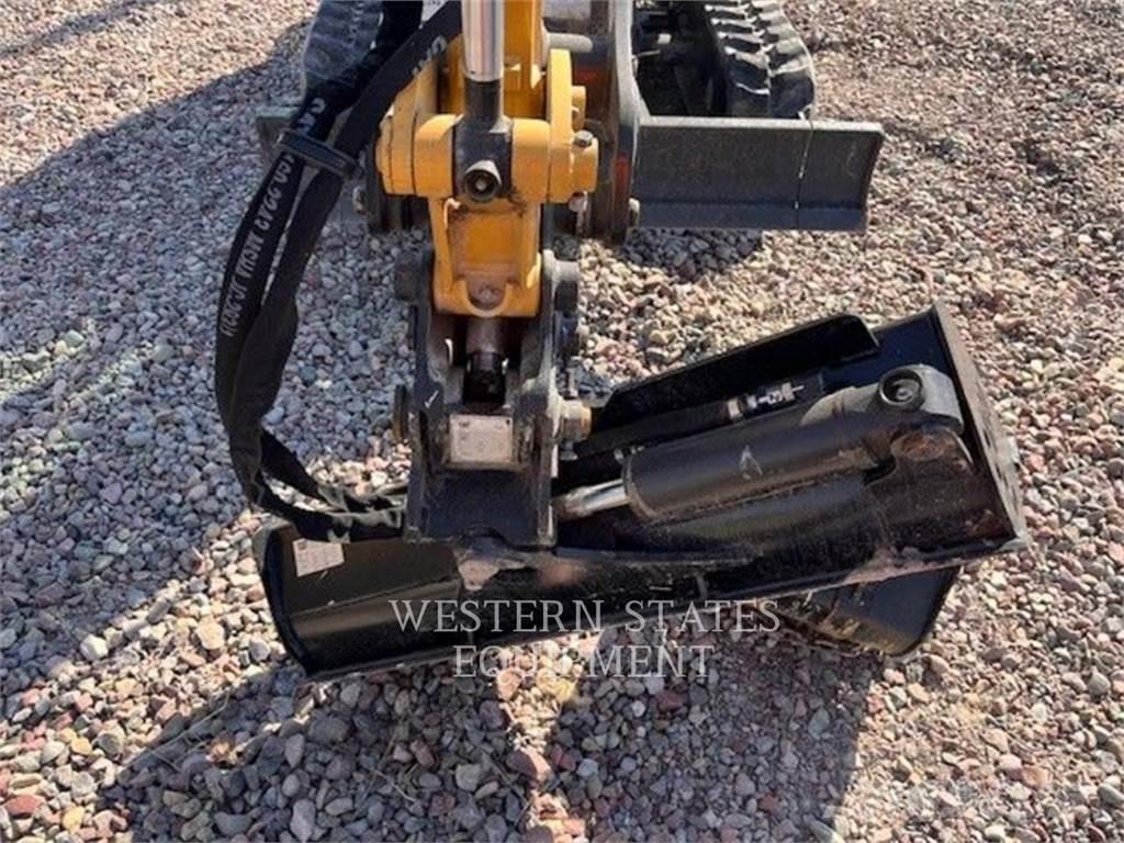 CAT 301.8 Vikšriniai ekskavatoriai