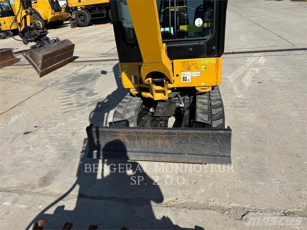 CAT 301.8 Vikšriniai ekskavatoriai