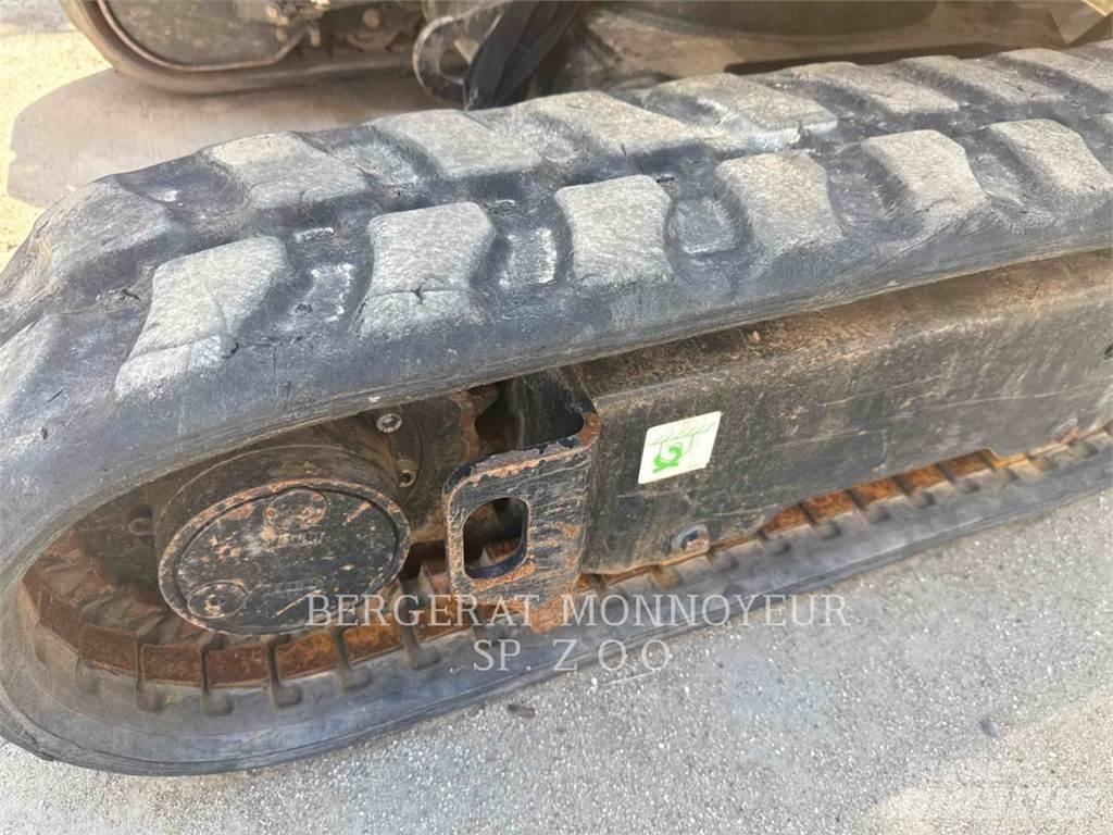 CAT 301.8 Vikšriniai ekskavatoriai