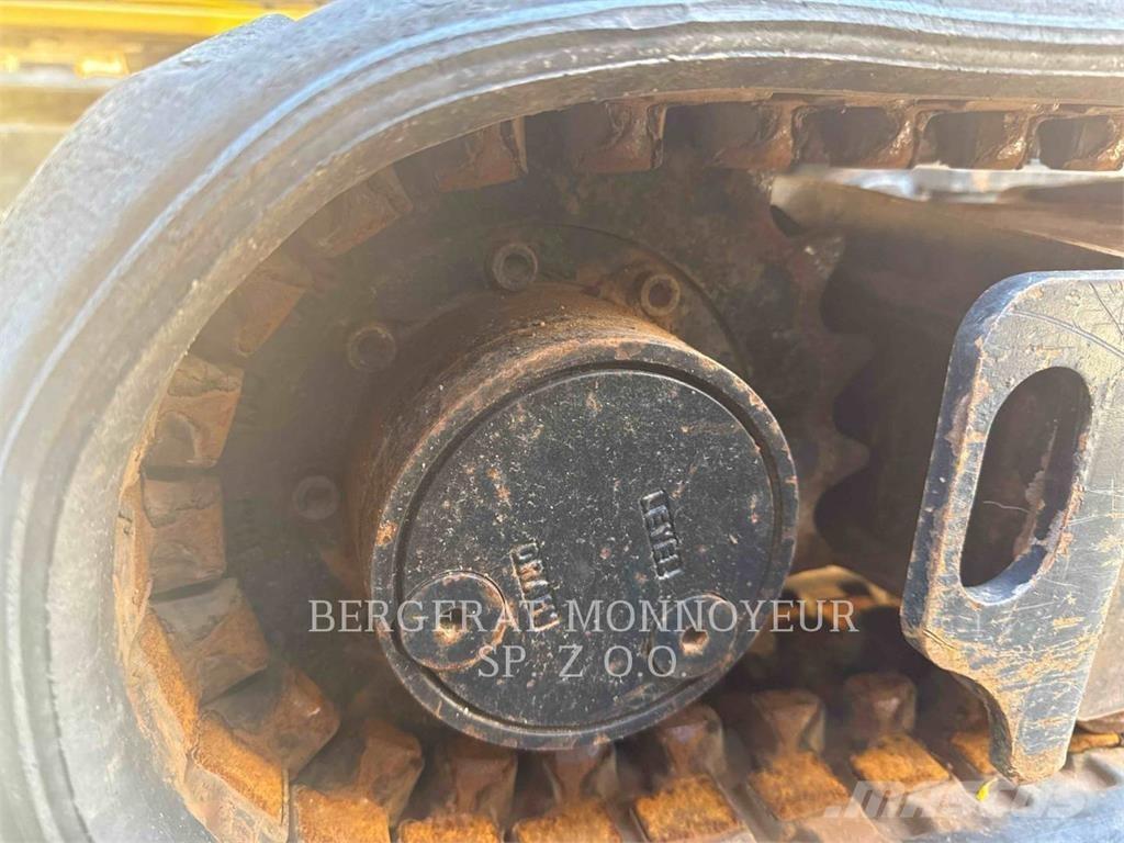 CAT 301.8 Vikšriniai ekskavatoriai