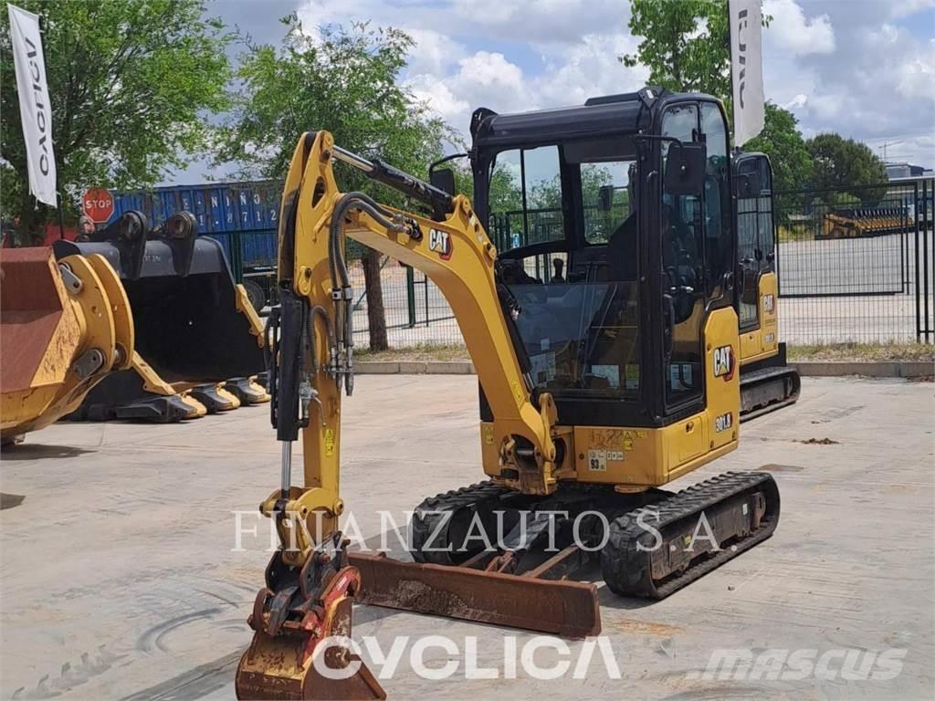 CAT 301.8 Vikšriniai ekskavatoriai
