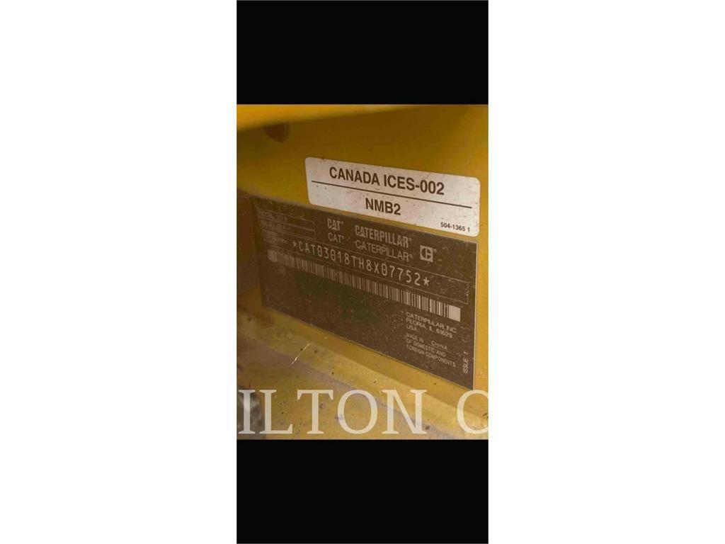 CAT 301.8 Vikšriniai ekskavatoriai