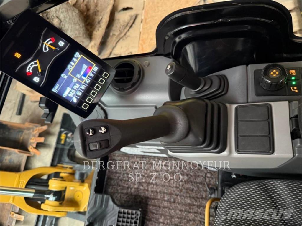 CAT 301.8 Vikšriniai ekskavatoriai