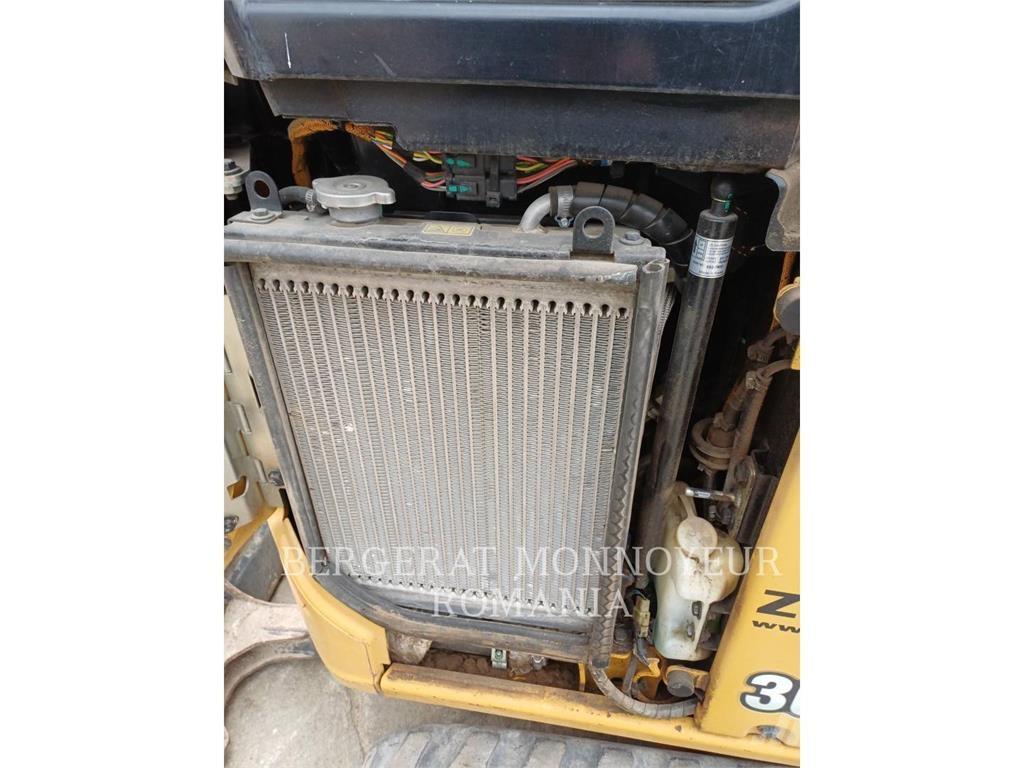 CAT 301.8-05 Vikšriniai ekskavatoriai