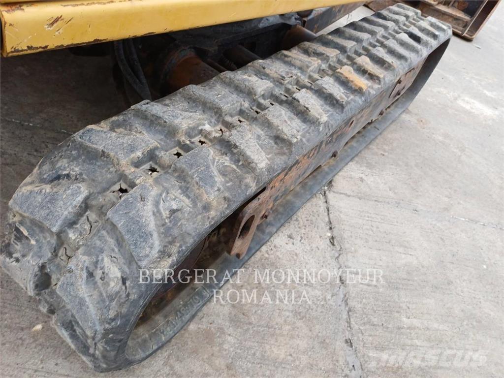 CAT 301.8-05 Vikšriniai ekskavatoriai