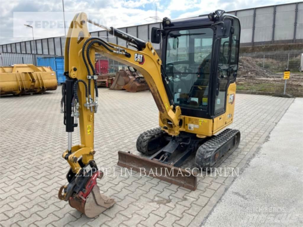 CAT 301.8-05A Vikšriniai ekskavatoriai