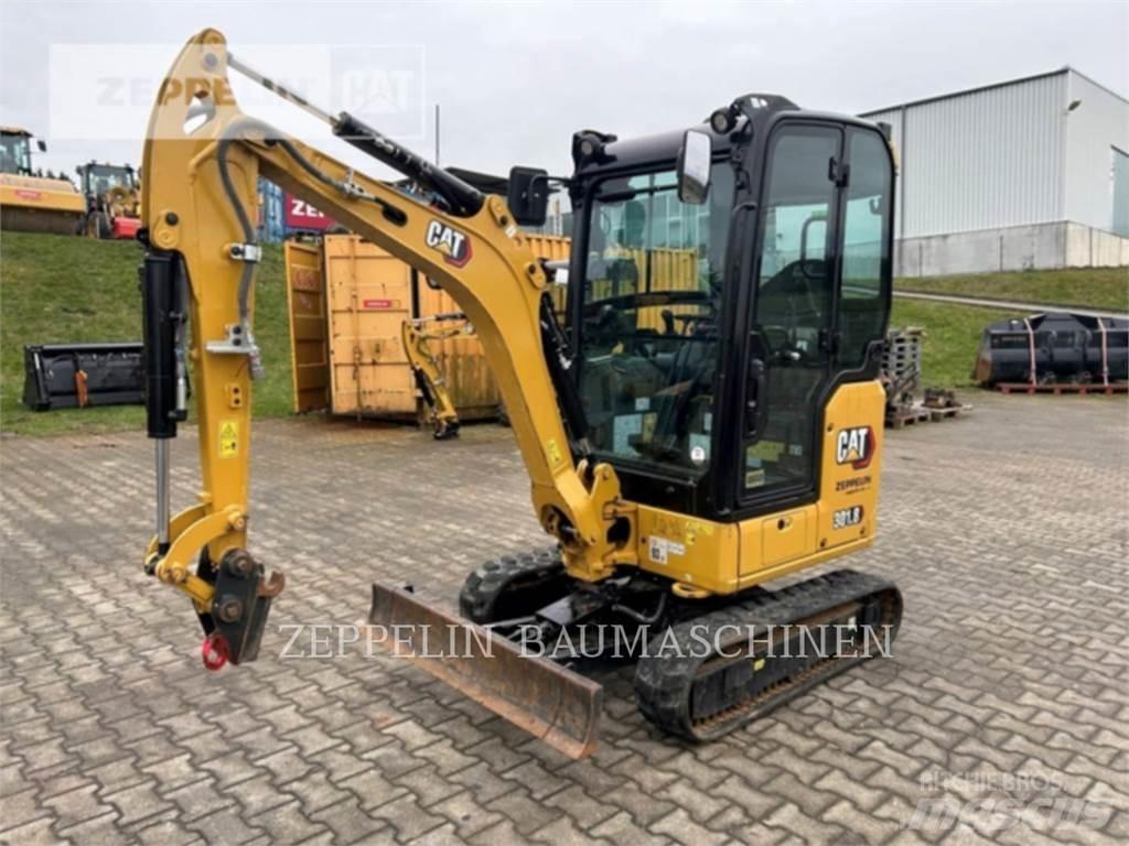 CAT 301.8-05A Vikšriniai ekskavatoriai
