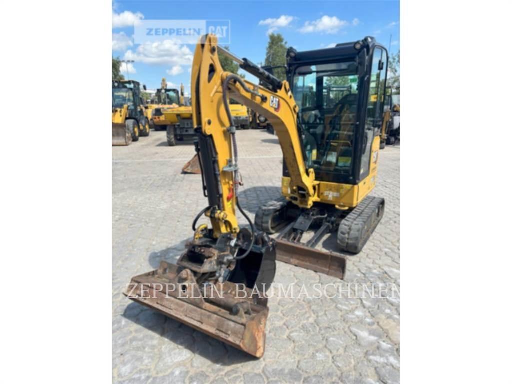 CAT 301.8-05A Vikšriniai ekskavatoriai