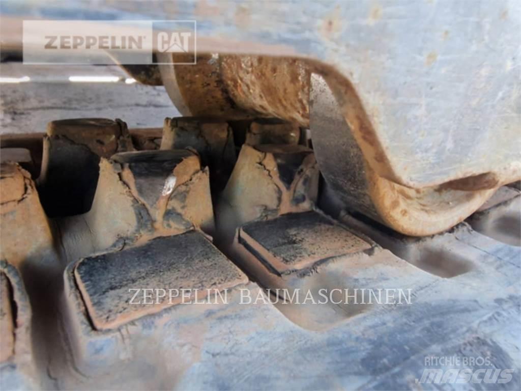 CAT 301.8-05A Vikšriniai ekskavatoriai