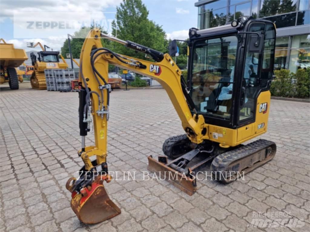 CAT 301.8-05A Vikšriniai ekskavatoriai
