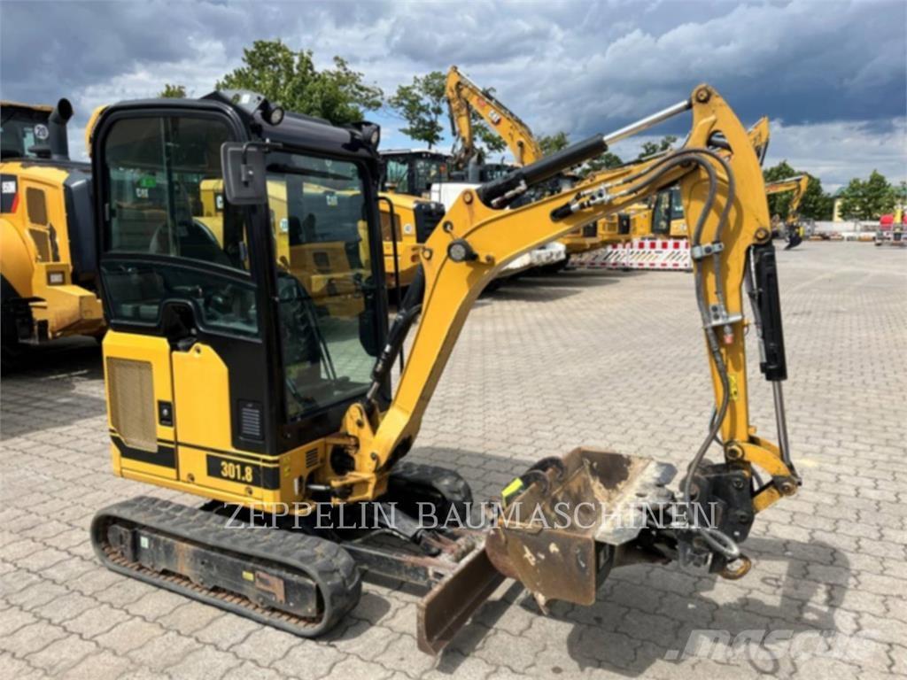 CAT 301.8-05A Vikšriniai ekskavatoriai