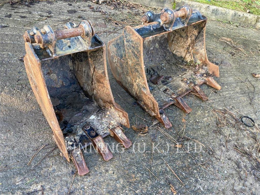 CAT 301.8-05A Vikšriniai ekskavatoriai