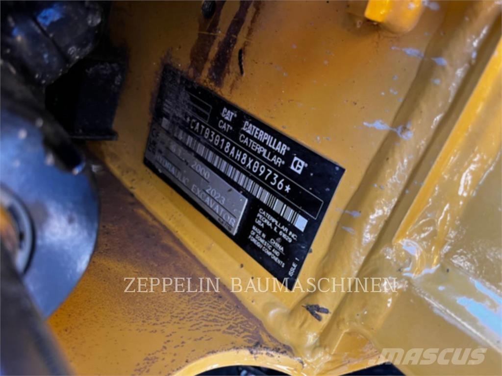 CAT 301.8-05A Vikšriniai ekskavatoriai
