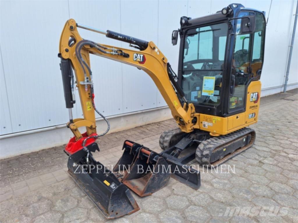CAT 301.8-05A Vikšriniai ekskavatoriai