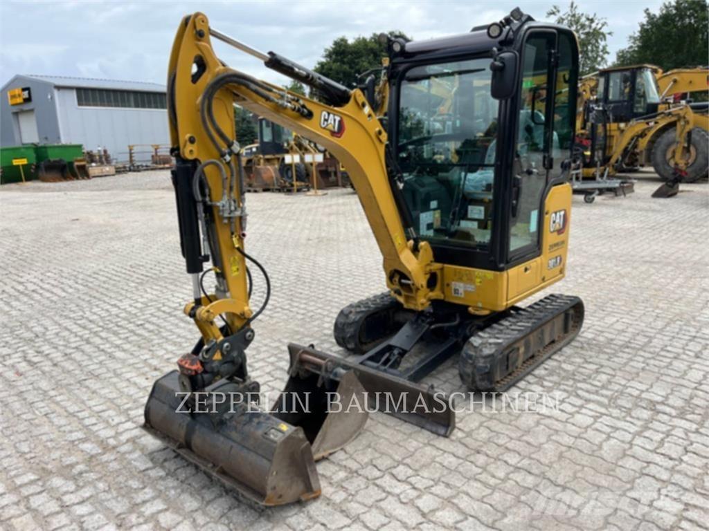 CAT 301.8-05A Vikšriniai ekskavatoriai