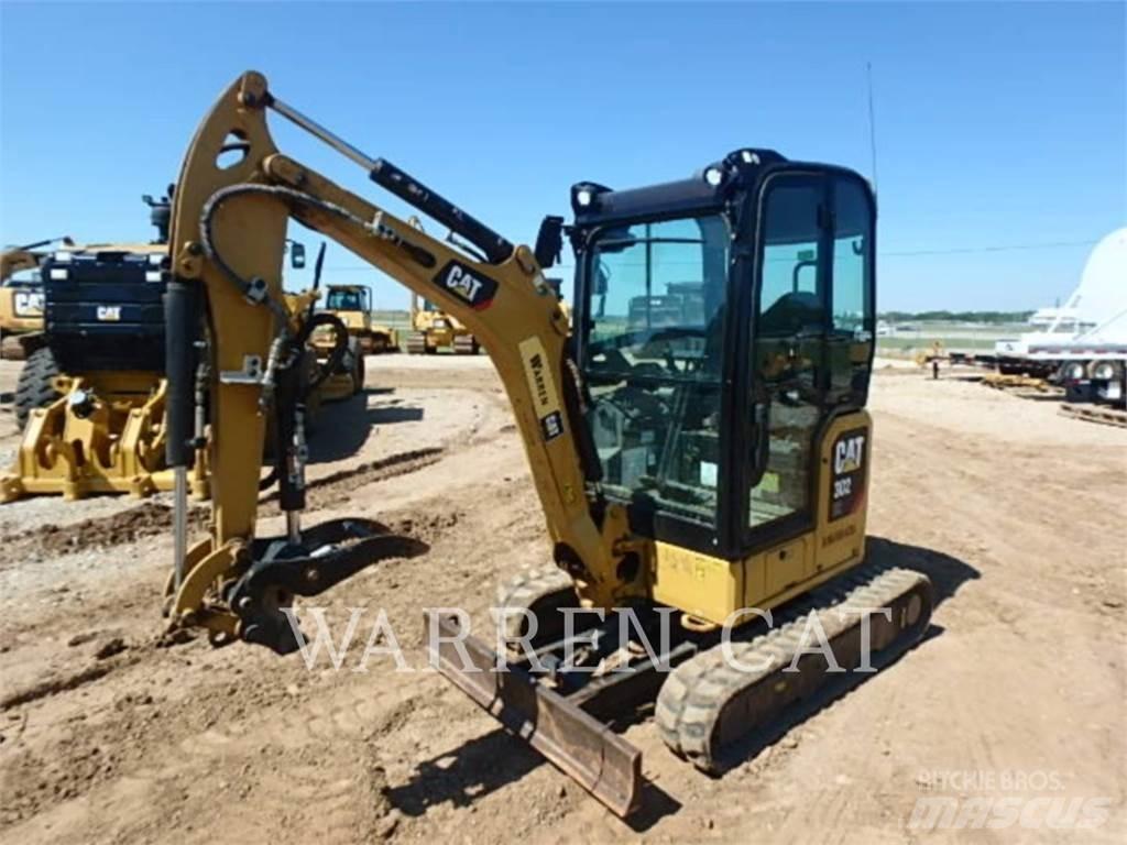 CAT 302 Vikšriniai ekskavatoriai