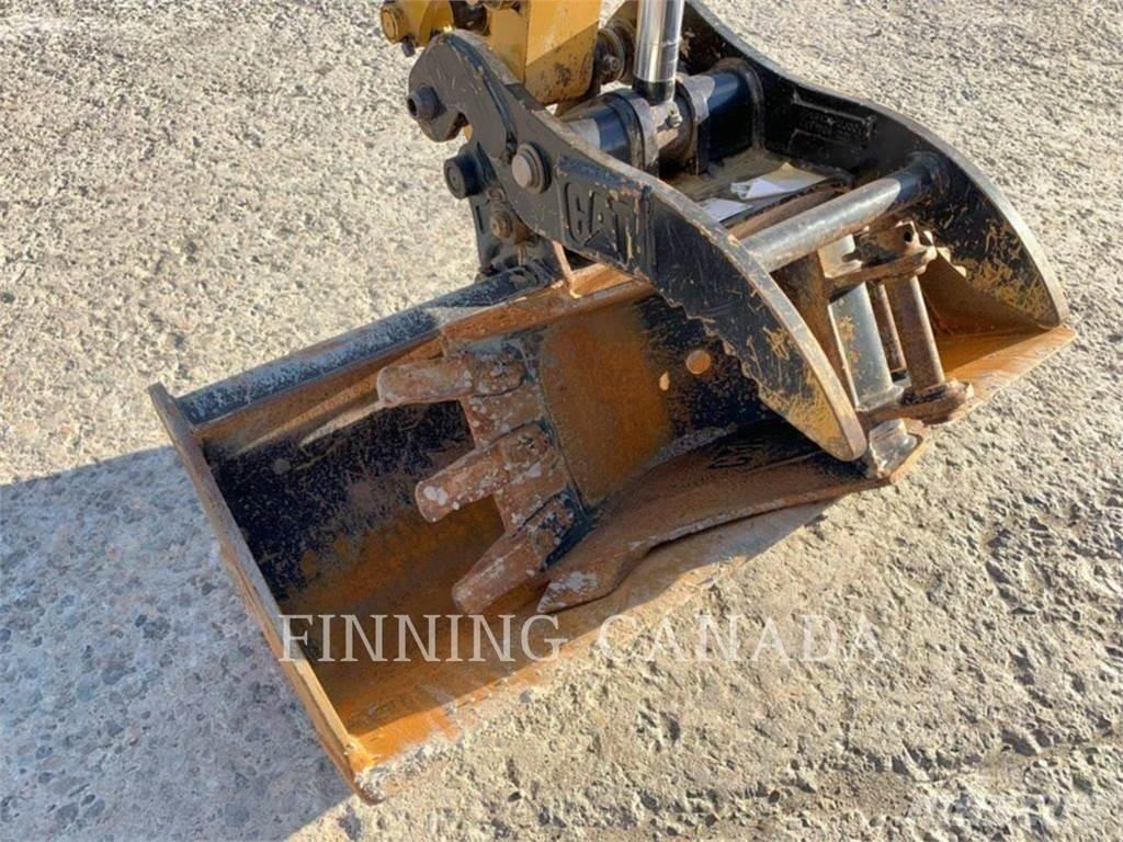 CAT 302-05 Vikšriniai ekskavatoriai