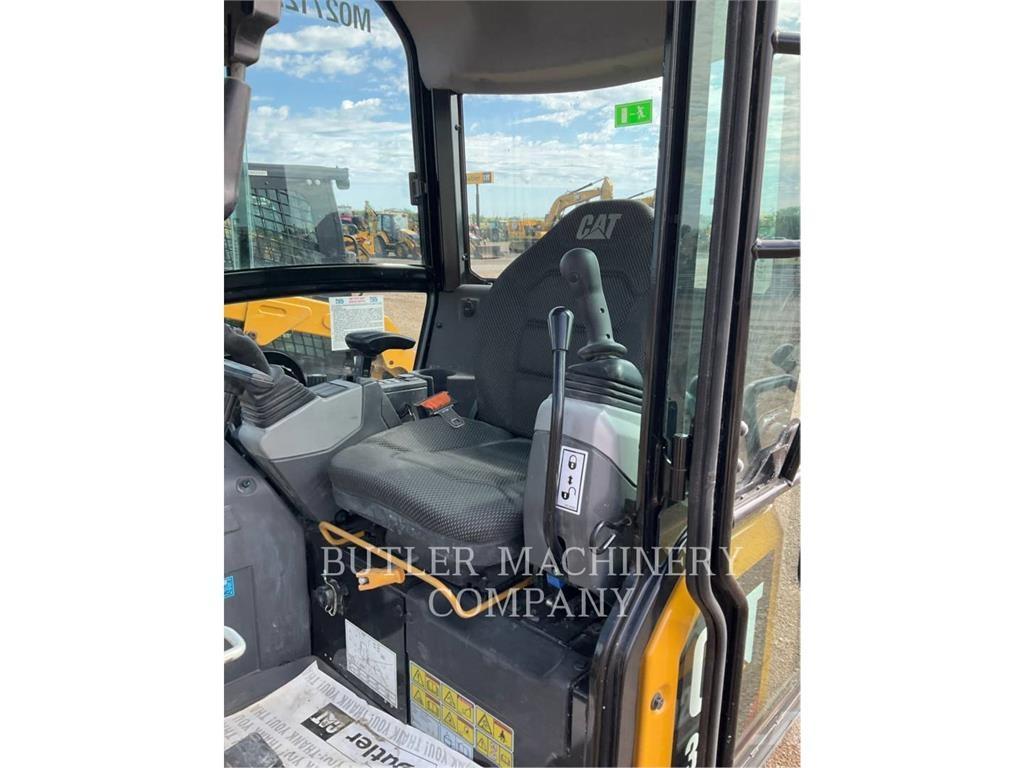 CAT 302-05A CR Vikšriniai ekskavatoriai