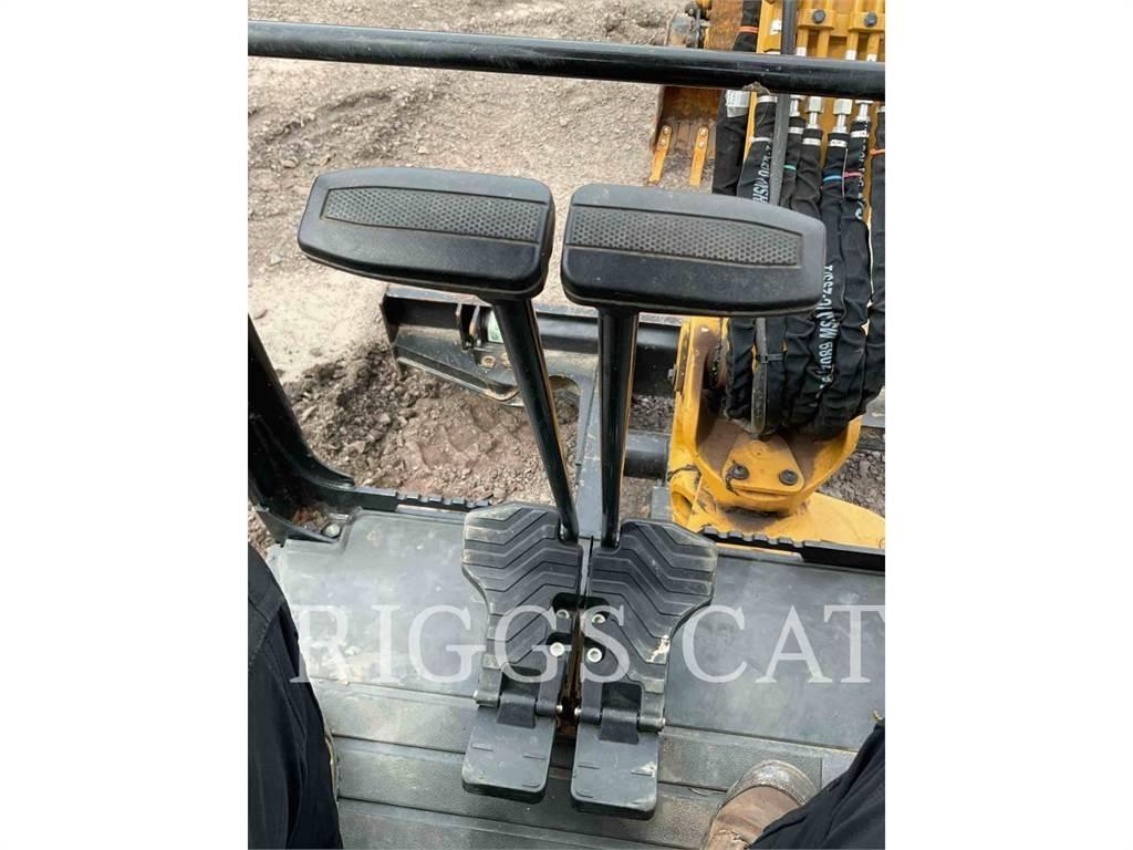 CAT 302.7 Vikšriniai ekskavatoriai