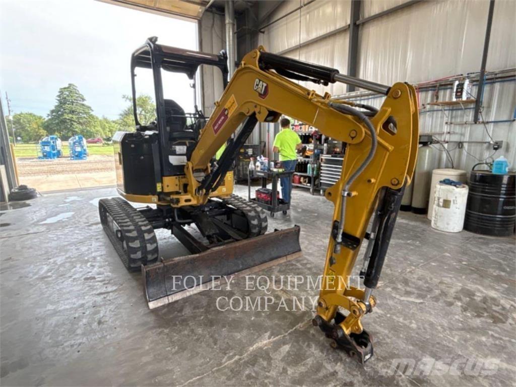 CAT 302.7-07LO Vikšriniai ekskavatoriai