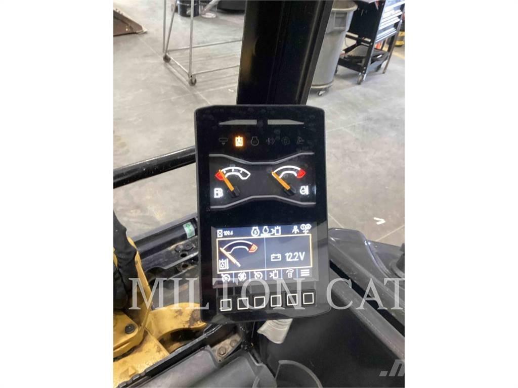 CAT 302.707CR Vikšriniai ekskavatoriai