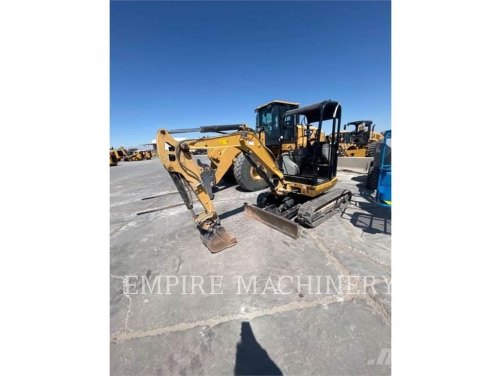 CAT 302.7D CR Vikšriniai ekskavatoriai