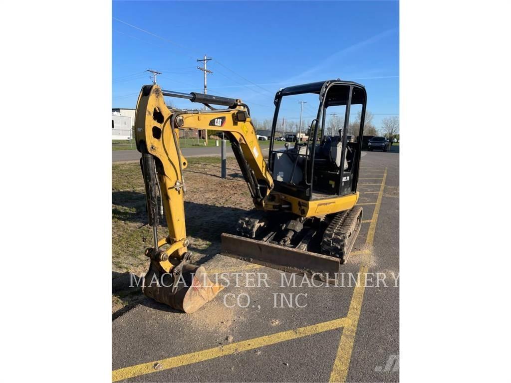 CAT 302.7DCR Vikšriniai ekskavatoriai