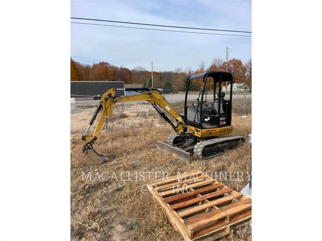 CAT 302.7DCR Vikšriniai ekskavatoriai