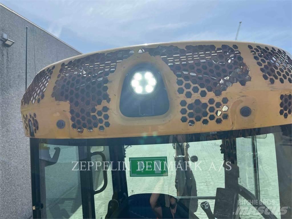 CAT 30205CR Vikšriniai ekskavatoriai