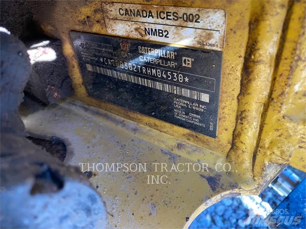CAT 302CR Vikšriniai ekskavatoriai