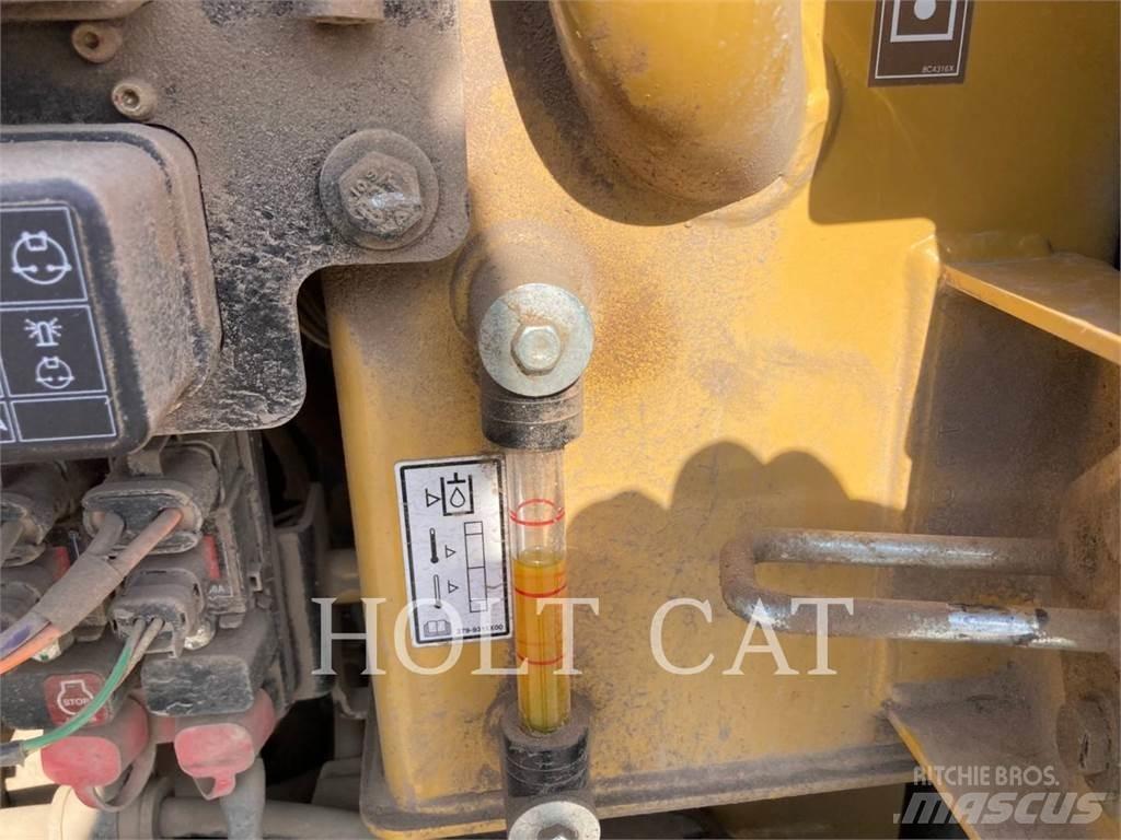 CAT 303.5 CR Vikšriniai ekskavatoriai