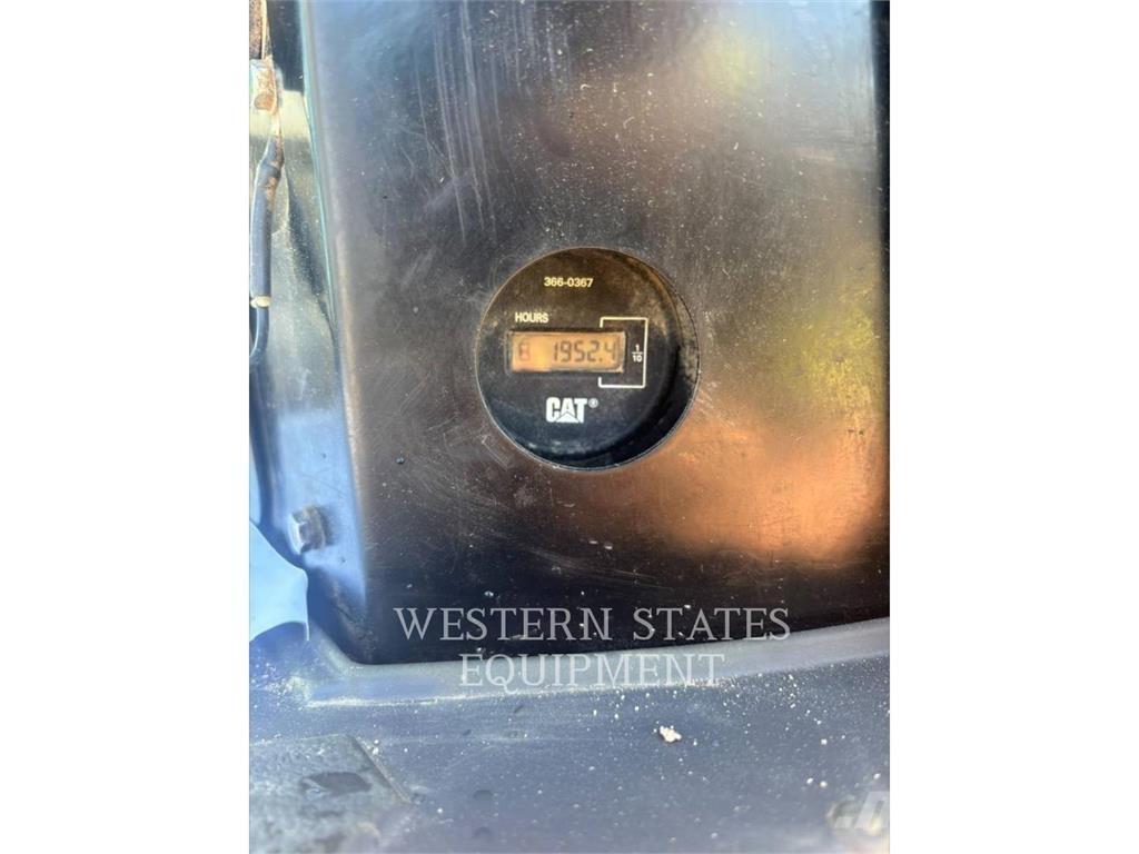 CAT 303.5E2 Vikšriniai ekskavatoriai