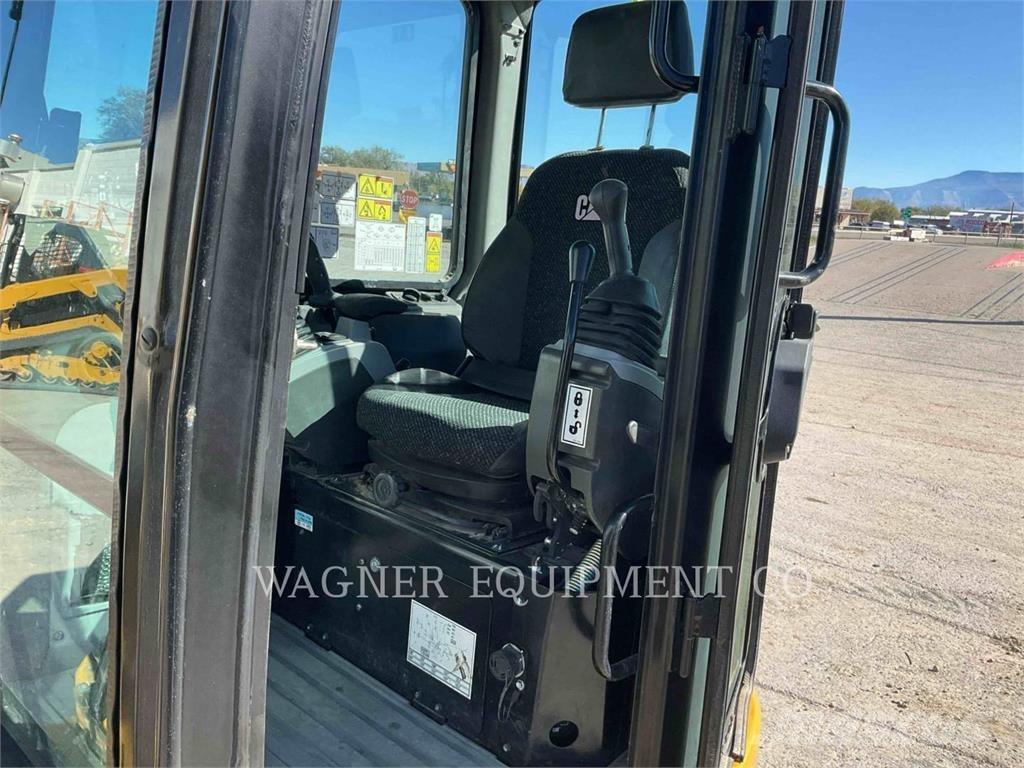 CAT 303.5E2CR Vikšriniai ekskavatoriai
