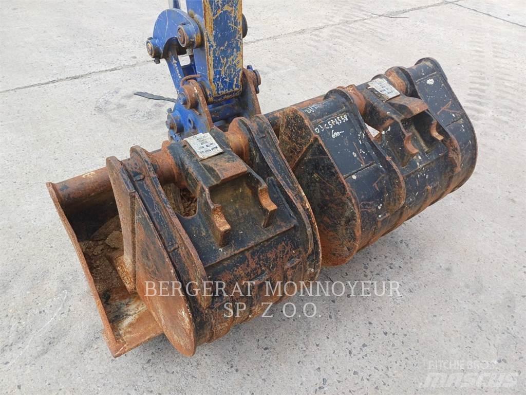 CAT 303 CR Vikšriniai ekskavatoriai