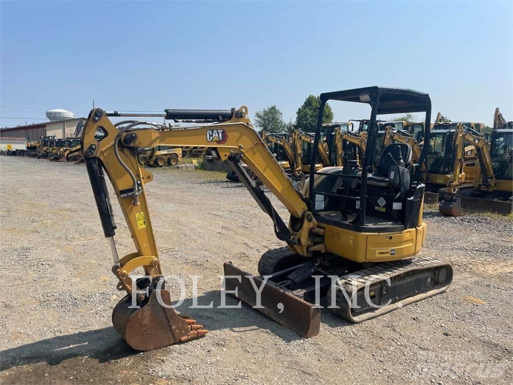 CAT 303ECR Vikšriniai ekskavatoriai