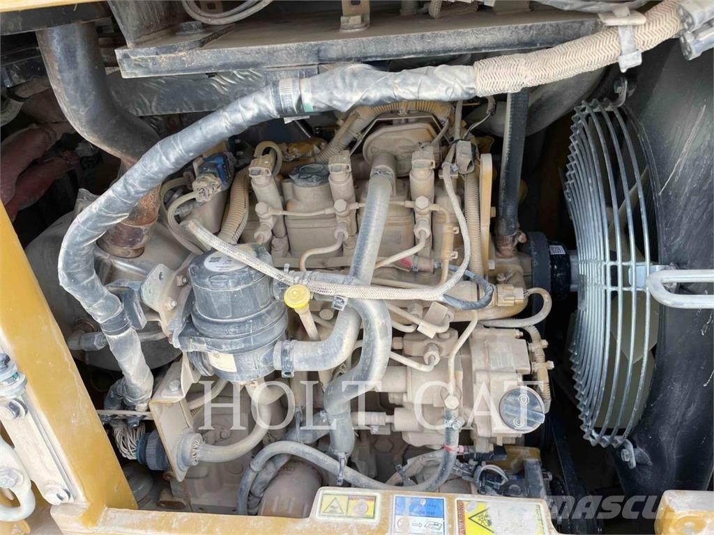 CAT 304 Vikšriniai ekskavatoriai