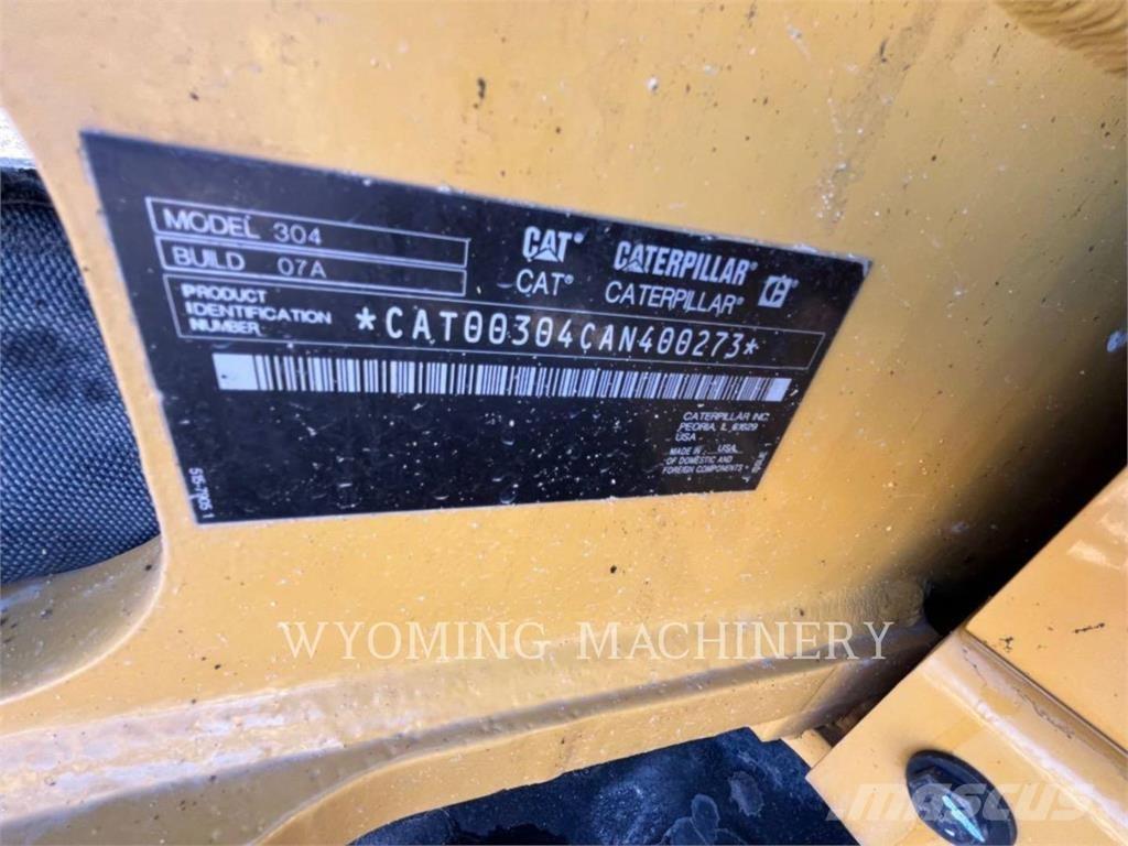 CAT 304 Vikšriniai ekskavatoriai