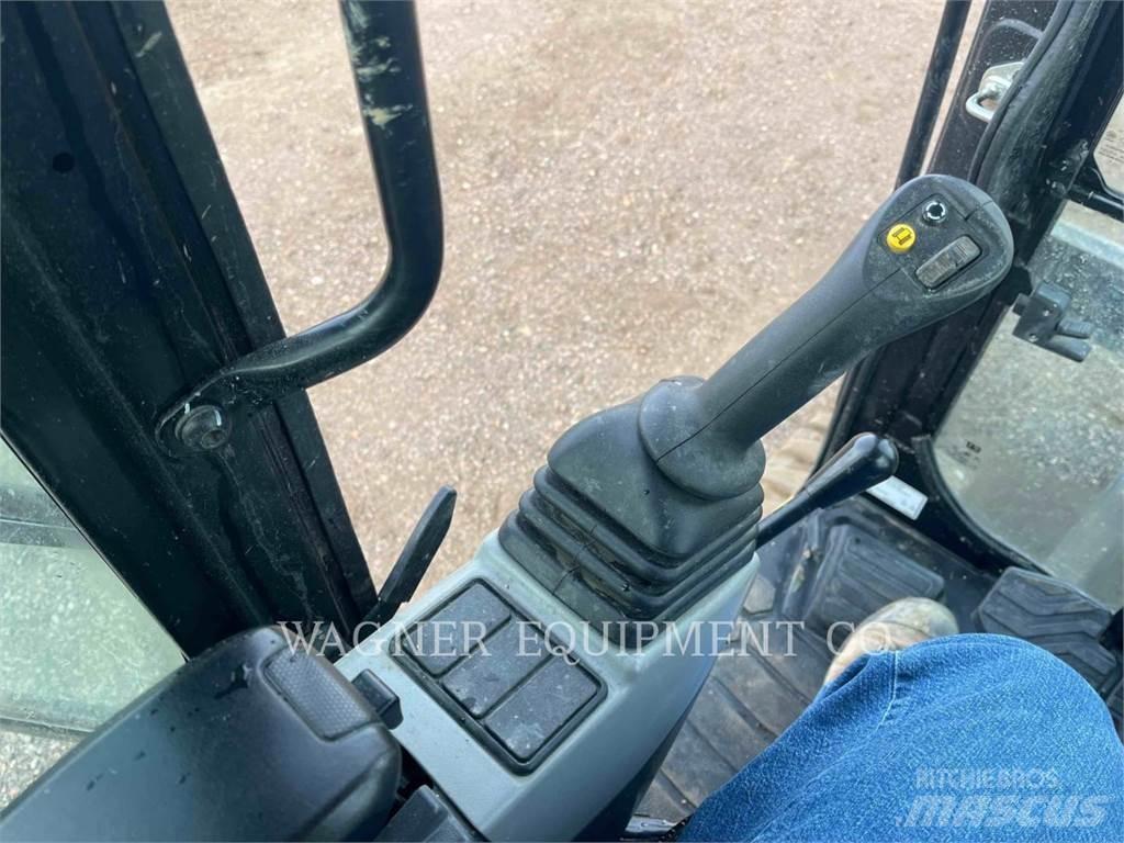 CAT 30407 Vikšriniai ekskavatoriai